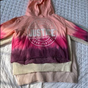 4 pairs of sweaters.